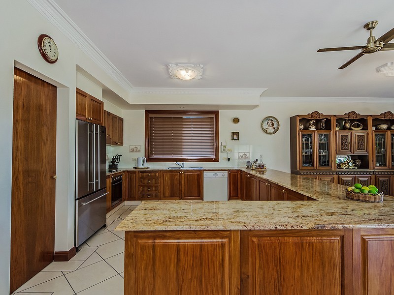 140 Campbell Street, Sorrento QLD 4217