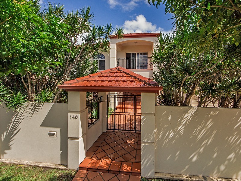 140 Campbell Street, Sorrento QLD 4217