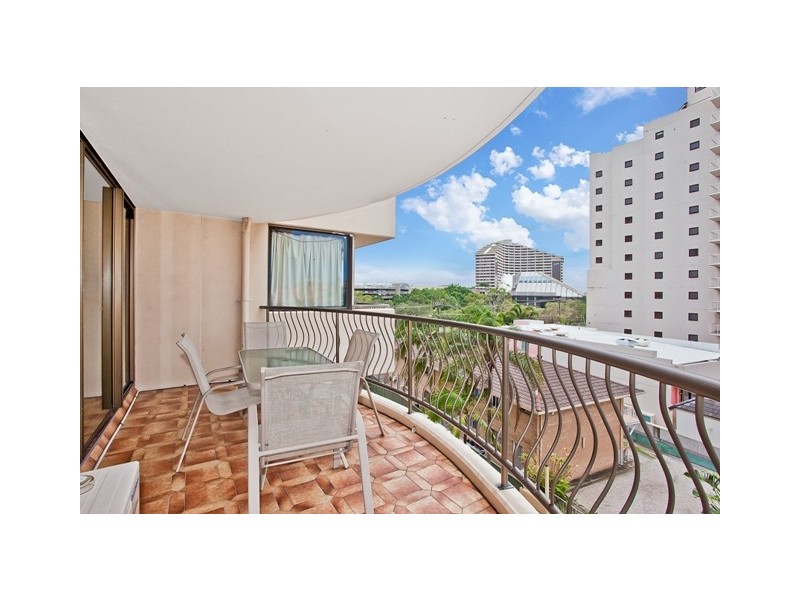 406 ‘Travel Inn’ 40 Surf Parade, Broadbeach QLD 4218