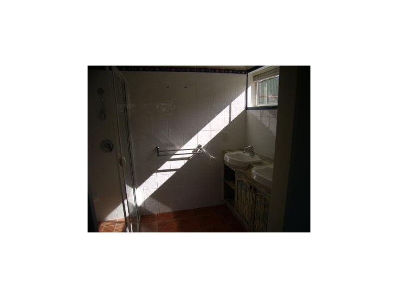 60 Clear Island Road, Broadbeach Waters QLD 4218