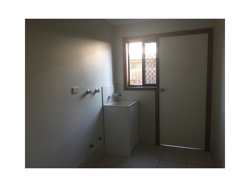 1 Alma Street, Broadbeach Waters QLD 4218