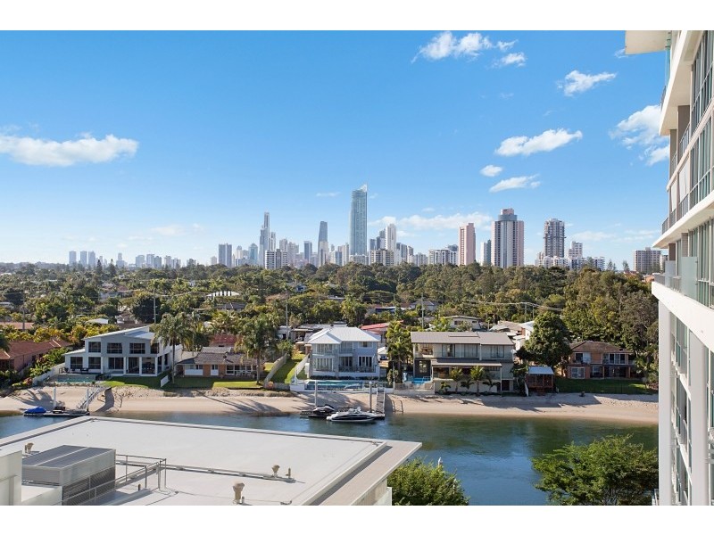 1602 ‘Freshwater Point’ 33 T.E.Peters Drive, Broadbeach Waters QLD 4218