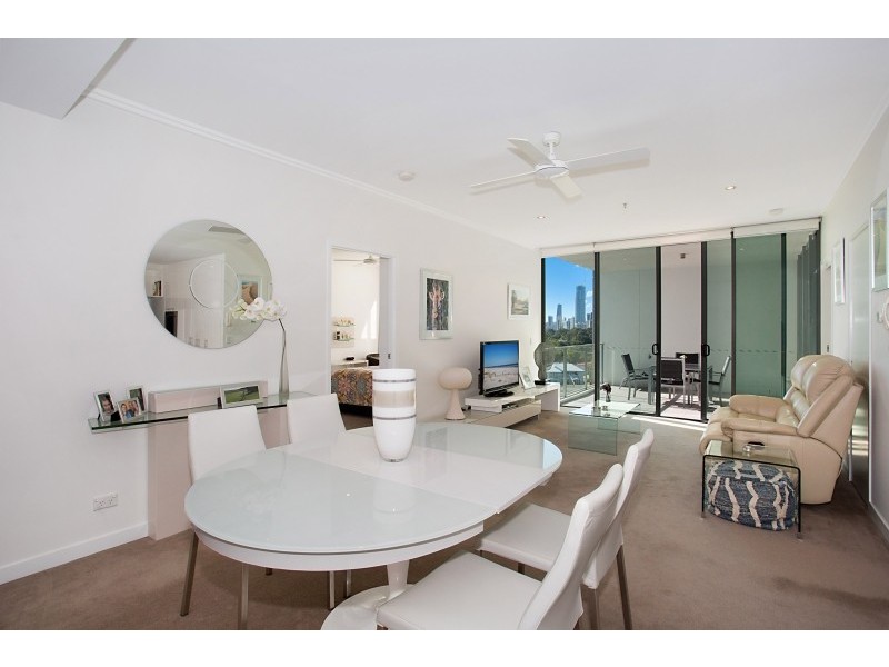 1602 ‘Freshwater Point’ 33 T.E.Peters Drive, Broadbeach Waters QLD 4218