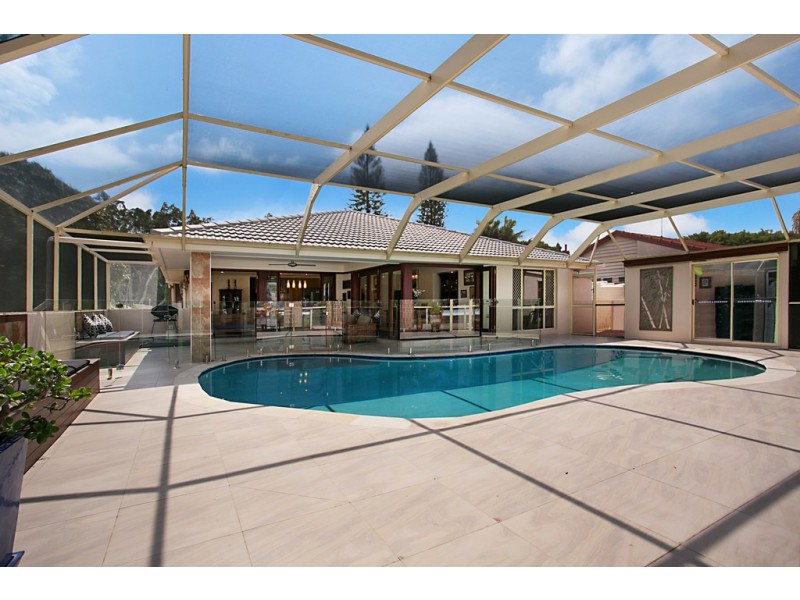 12 Fremar Street, Broadbeach Waters QLD 4218