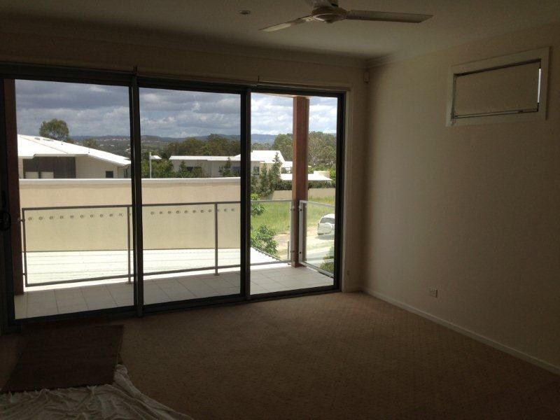 8001A Vista Drive, Benowa QLD 4217