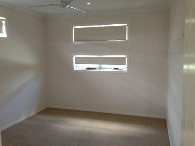 8001A Vista Drive, Benowa QLD 4217