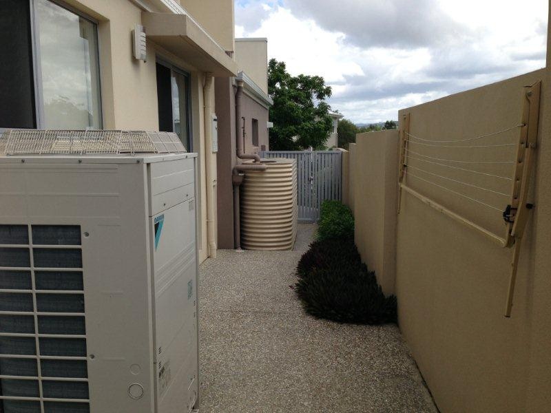 8001A Vista Drive, Benowa QLD 4217