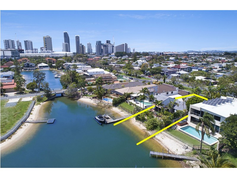 67 T E Peters Drive, Broadbeach Waters QLD 4218