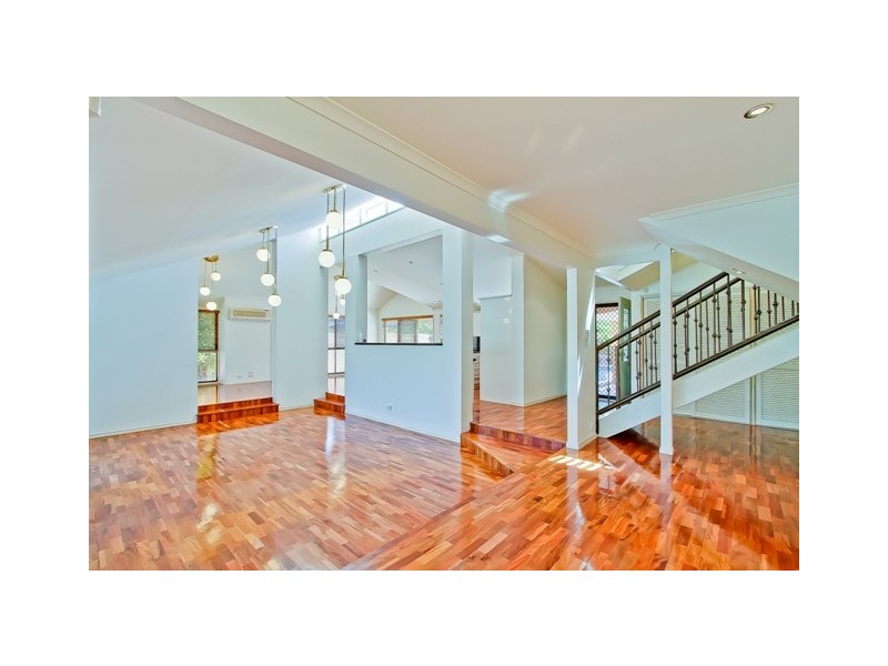 48 Blair Athol Crescent, Sorrento QLD 4217