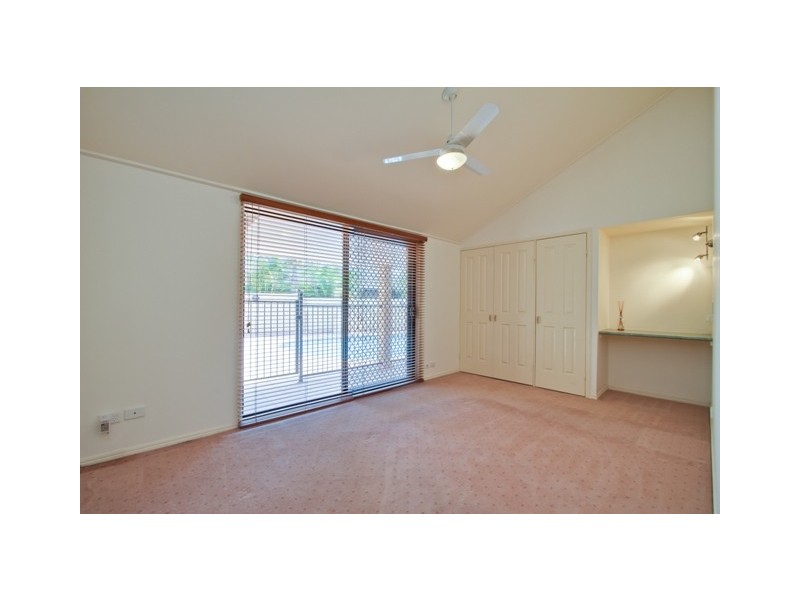 48 Blair Athol Crescent, Sorrento QLD 4217