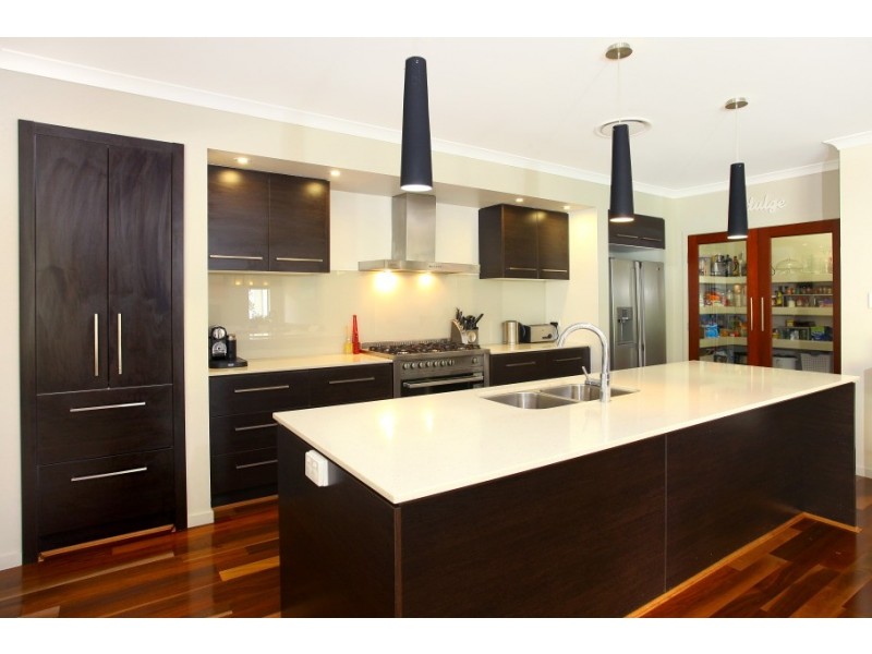 74 Observatory Drive, Reedy Creek QLD 4227