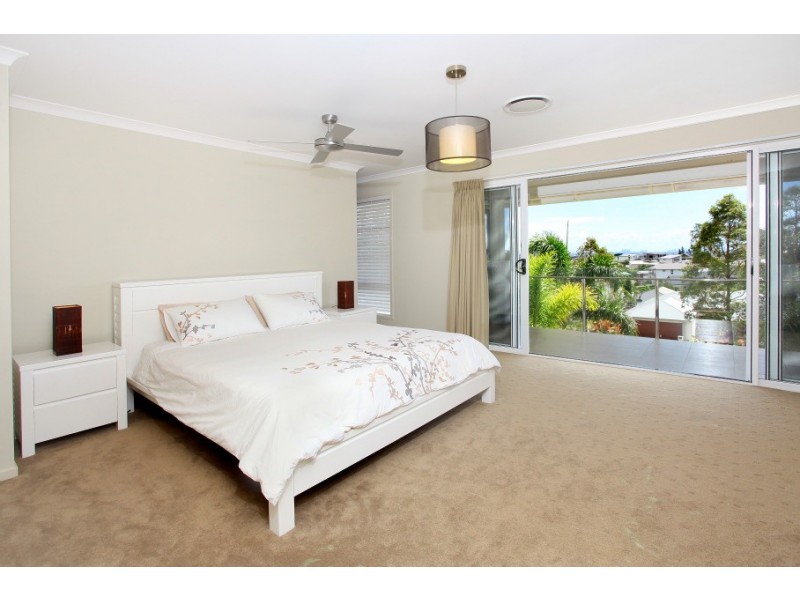 74 Observatory Drive, Reedy Creek QLD 4227