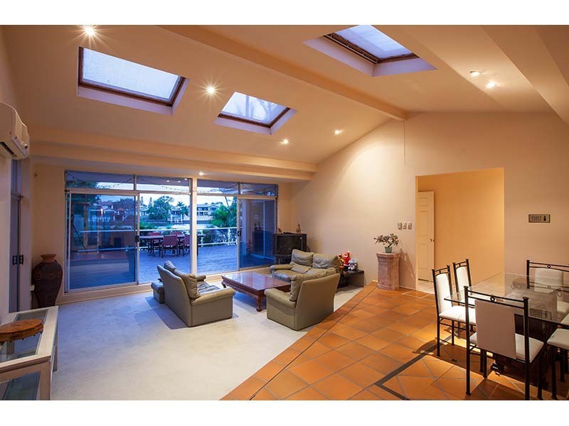 88 Amalfi Drive, Isle Of Capri QLD 4217