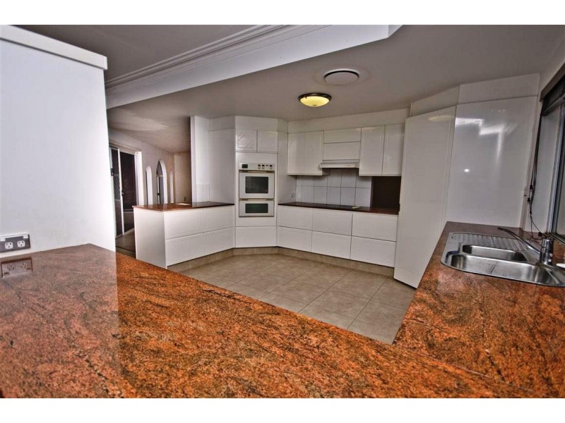 9 Cheval Ct, Benowa Waters QLD 4217