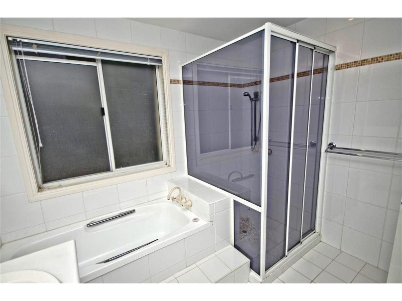 9 Cheval Ct, Benowa Waters QLD 4217