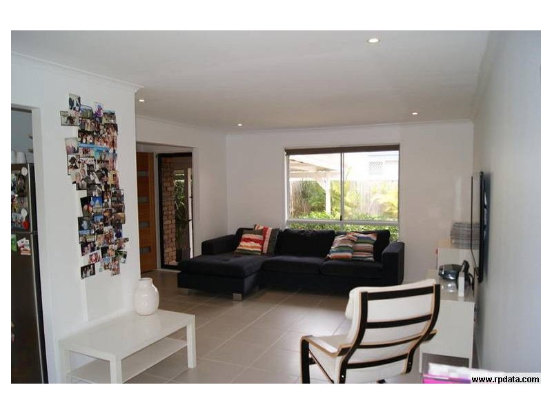 15 Jade Stone Court, Carrara QLD 4211