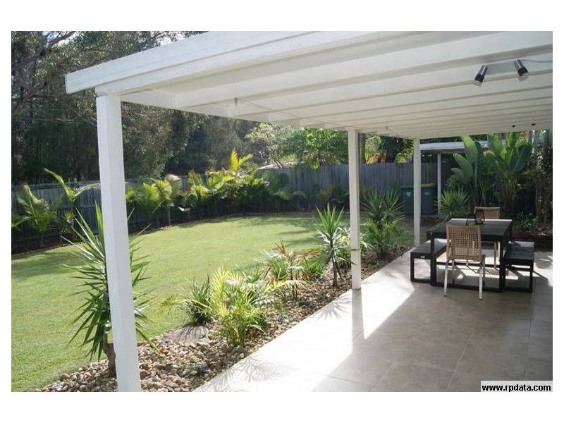 15 Jade Stone Court, Carrara QLD 4211