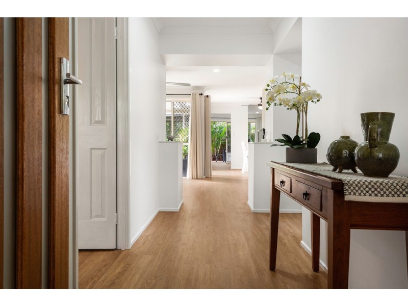 108 Harrier Drive, Burleigh Waters QLD 4220