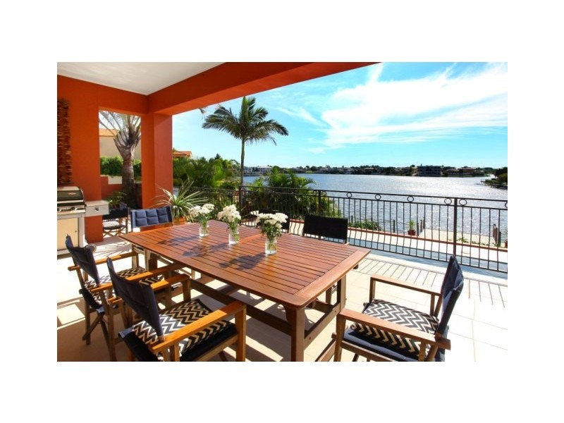 21 Clear Water Bay Avenue, Clear Island Waters QLD 4226