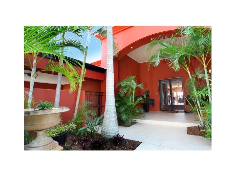 21 Clear Water Bay Avenue, Clear Island Waters QLD 4226