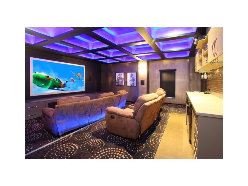 21 Clear Water Bay Avenue, Clear Island Waters QLD 4226