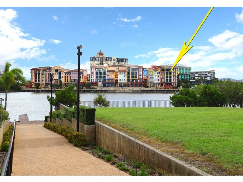 74 ‘Porto Bellago’ 3030 The Boulevard, Carrara QLD 4211