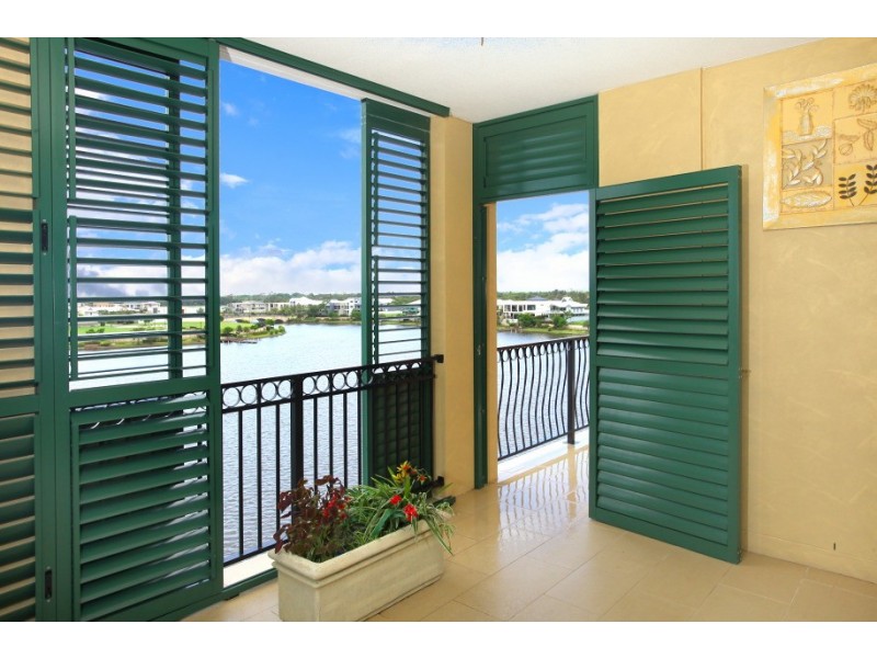 74 ‘Porto Bellago’ 3030 The Boulevard, Carrara QLD 4211