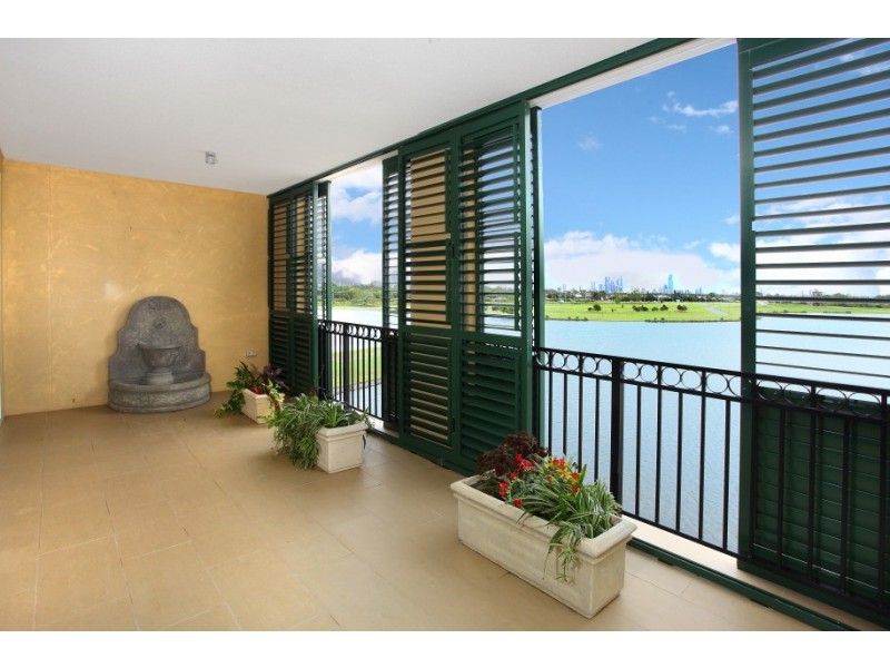 74 ‘Porto Bellago’ 3030 The Boulevard, Carrara QLD 4211