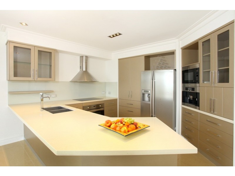 74 ‘Porto Bellago’ 3030 The Boulevard, Carrara QLD 4211