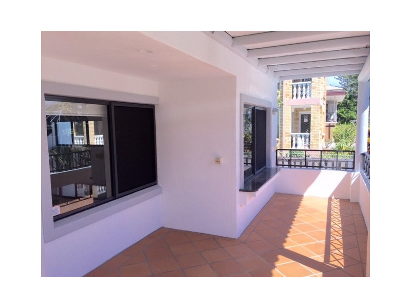 1/18 Frederick Street, Surfers Paradise QLD 4217