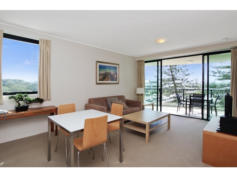 402 ‘Broadbeach on the Park’ 2685 Gold Coast Hwy, Broadbeach QLD 4218