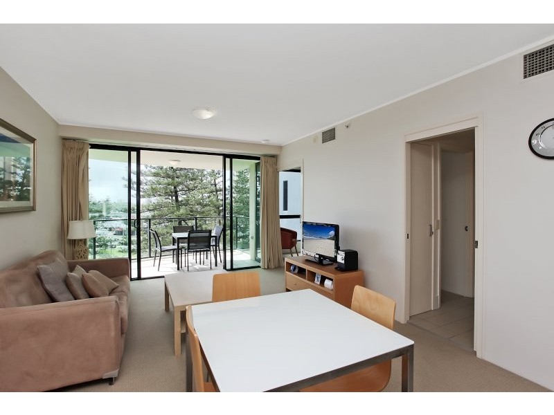 402 ‘Broadbeach on the Park’ 2685 Gold Coast Hwy, Broadbeach QLD 4218