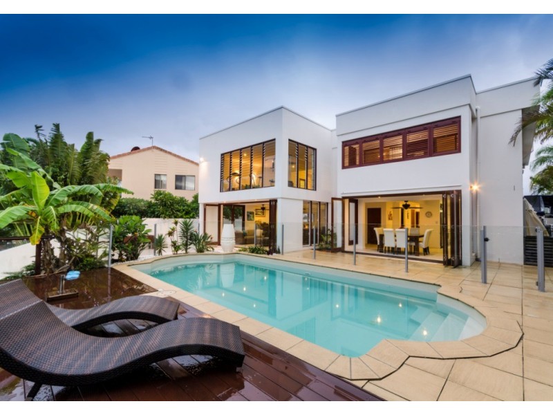 373 Benowa Road, Benowa Waters QLD 4217