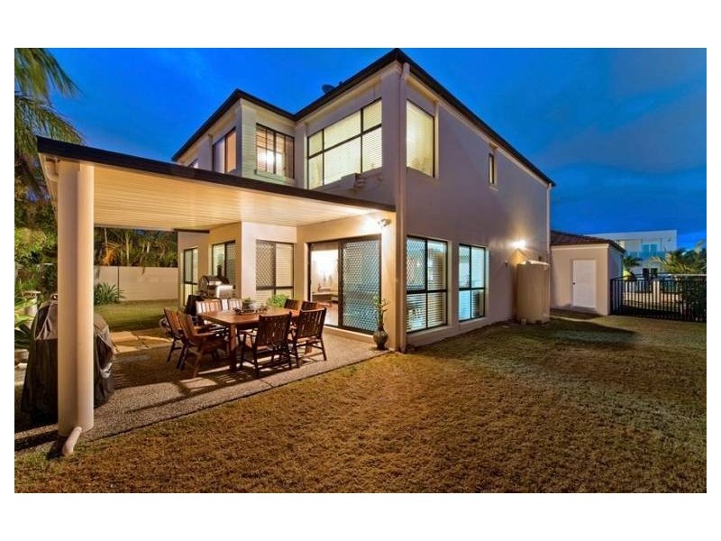 58 Sir Bruce Small Boulevard, Benowa Waters QLD 4217
