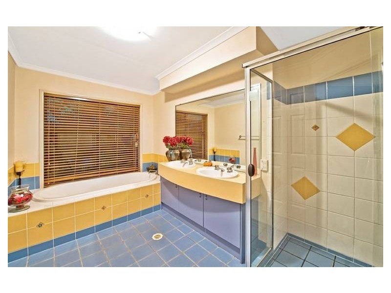 58 Sir Bruce Small Boulevard, Benowa Waters QLD 4217