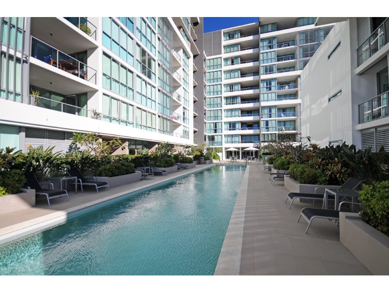 1404 ‘Freshwater Point’ 33 T E Peters Drive, Broadbeach QLD 4218