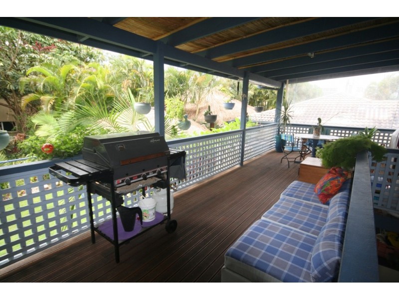 9 Mentone Avenue, Bundall QLD 4217