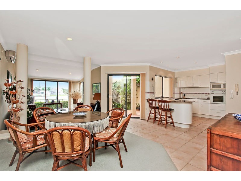 Villa 1 ‘Ashton’ Rhode Island, 125 Santa Cruz Boulevard, Clear Island Waters QLD 4226