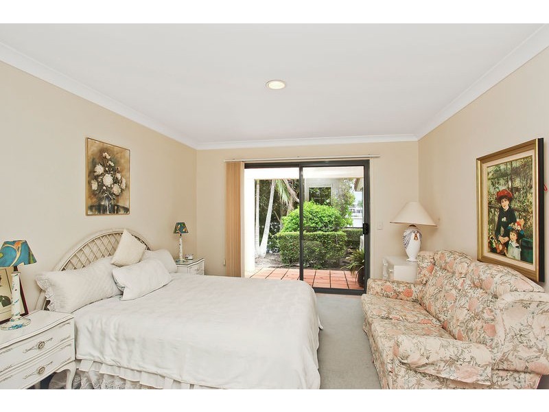 Villa 1 ‘Ashton’ Rhode Island, 125 Santa Cruz Boulevard, Clear Island Waters QLD 4226