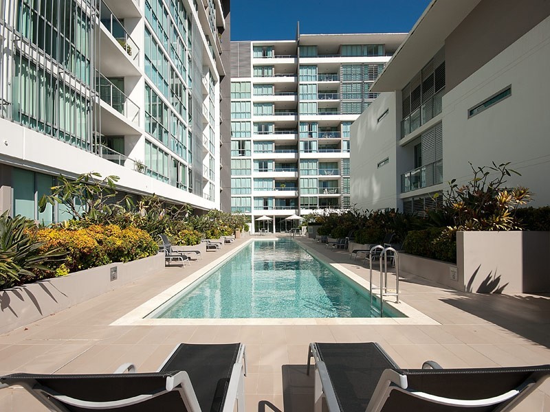 1205 ‘Freshwater Point’ 33 TE Peters Drive, Broadbeach Waters QLD 4218