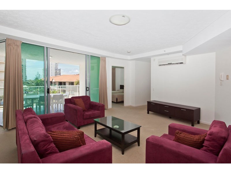 207 ‘Wings’ 18 Fern Street, Surfers Paradise QLD 4217