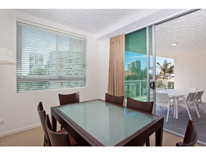 207 ‘Wings’ 18 Fern Street, Surfers Paradise QLD 4217