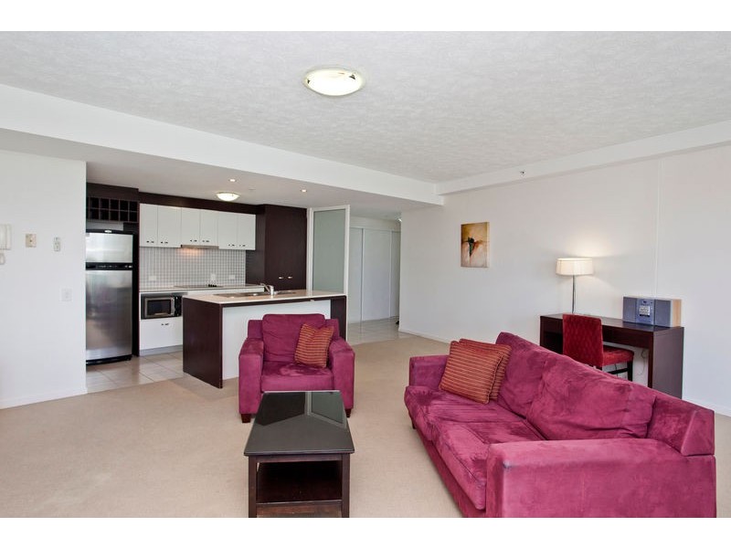 207 ‘Wings’ 18 Fern Street, Surfers Paradise QLD 4217