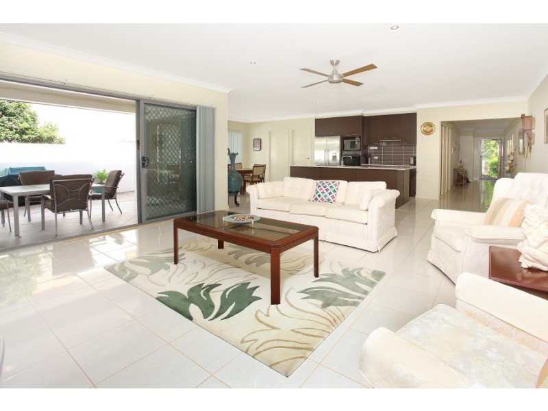 1/18 Heights Drive, Robina QLD 4226