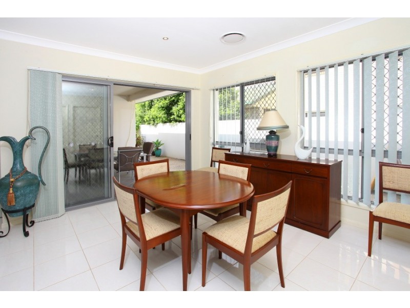 1/18 Heights Drive, Robina QLD 4226