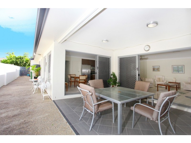 1/18 Heights Drive, Robina QLD 4226