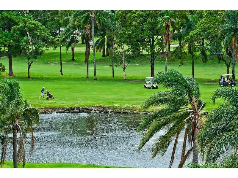 46 ‘Surfers Fairways’ 13/27 Fairway Drive, Clear Island Waters QLD 4226
