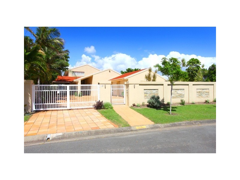 20 Darnay Road, Broadbeach Waters QLD 4218