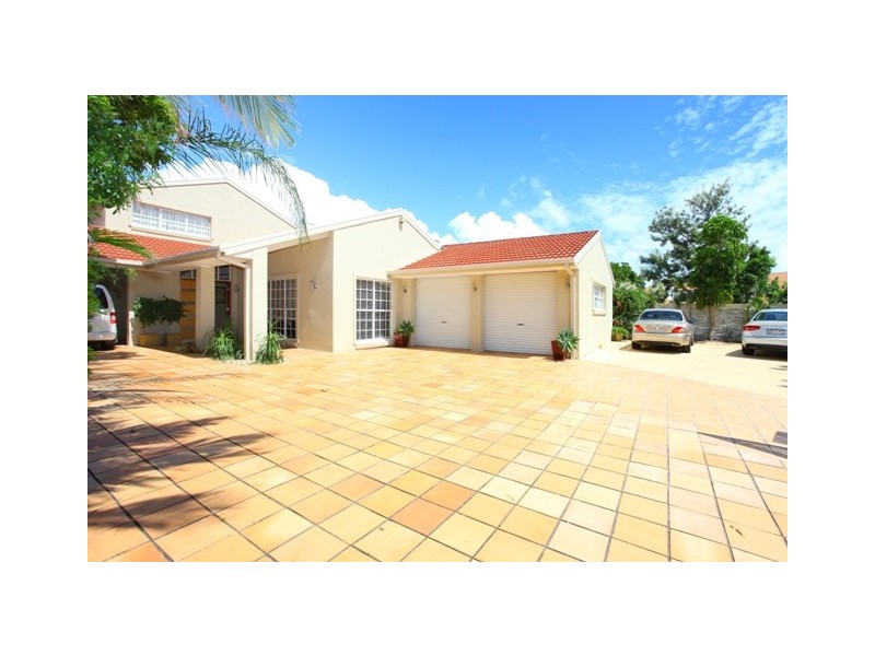 20 Darnay Road, Broadbeach Waters QLD 4218