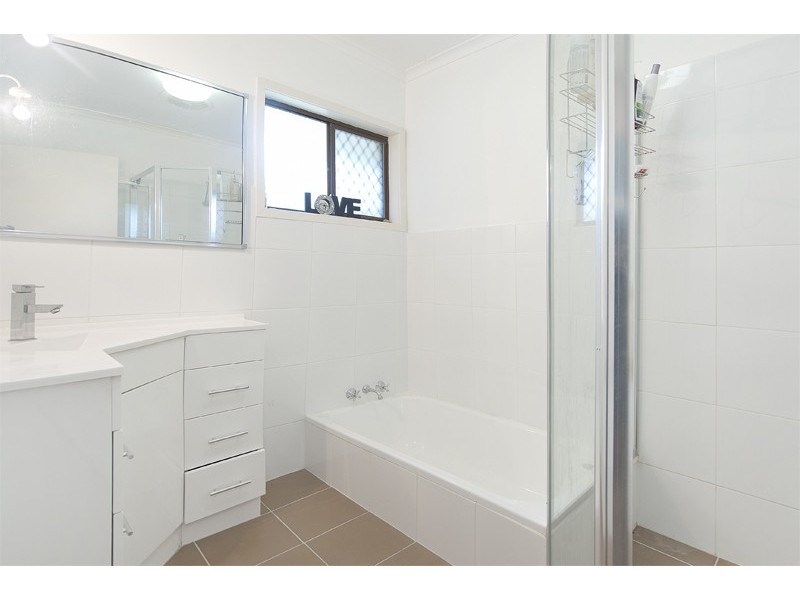 3 Mentone Avenue, Bundall QLD 4217